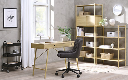 Come scegliere la tua nuova scrivania per l'home office 