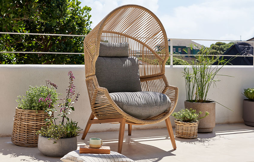 Sedia da salotto da giardino con tenda o ombreggiatura realizzata con rattan sintetico