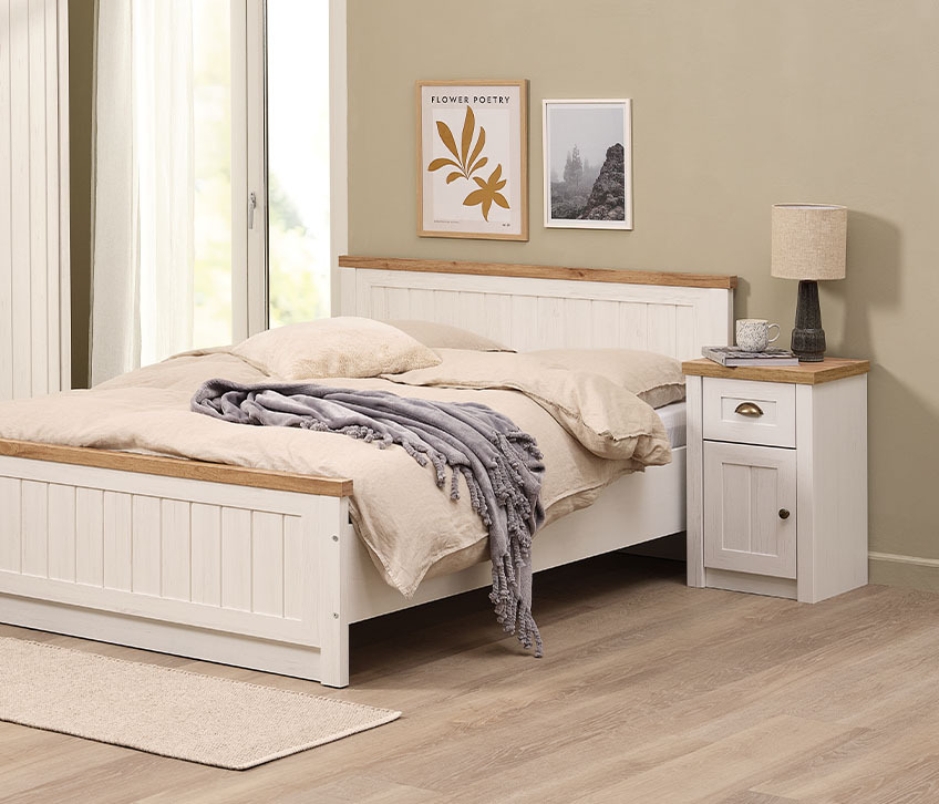 Mobili per camera da letto come struttura letto e comodino