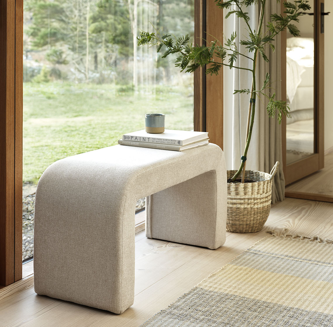 Panca in tessuto beige