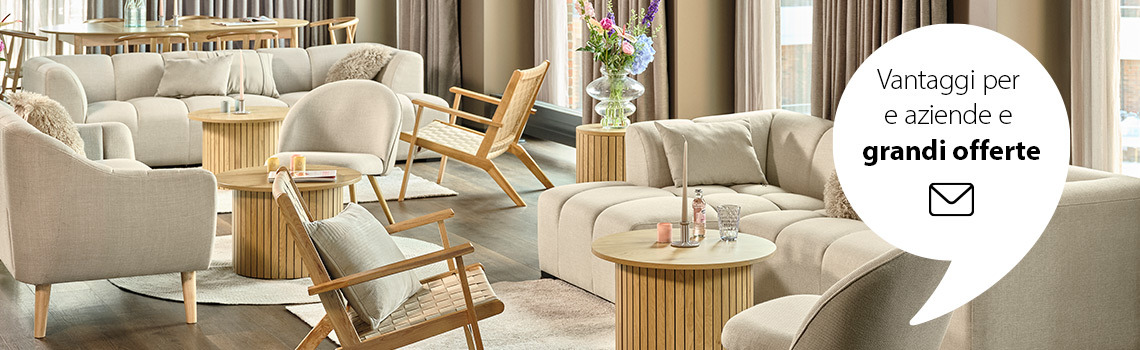 Iscriviti alla newsletter B2B qui Area lobby/lounge con divano ALLESE, poltrona THORUP e poltrona VADEHAVET