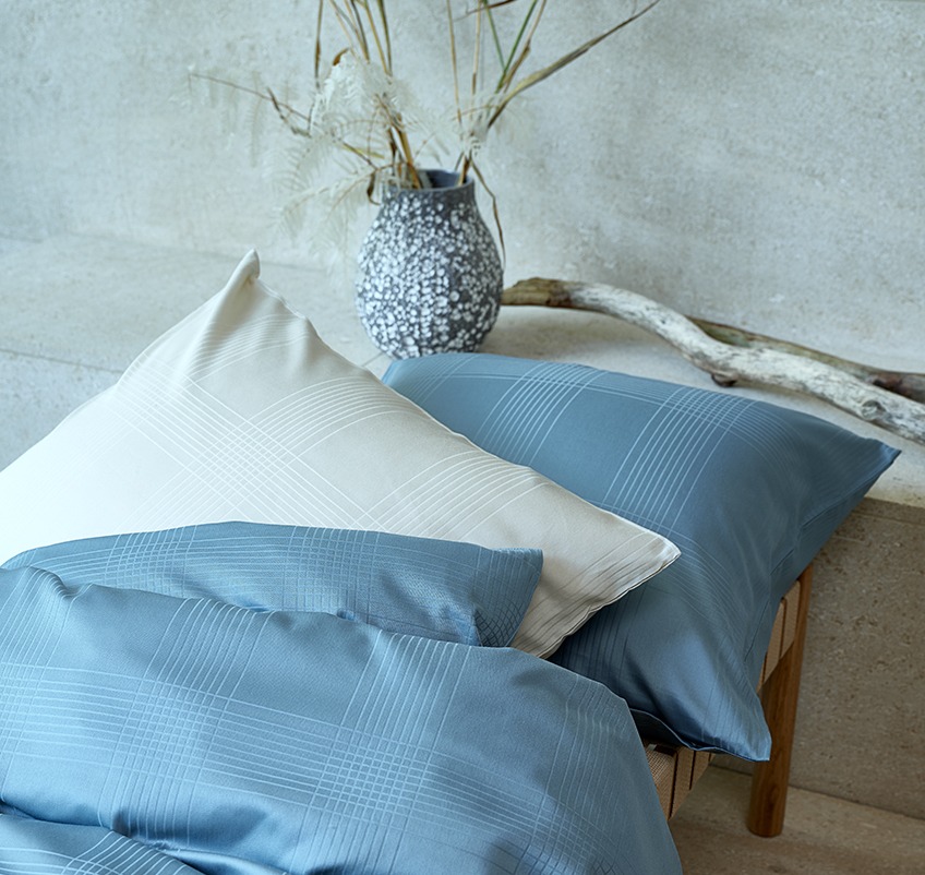Completi letto CILJE Guanciale e piumino con biancheria da letto color petrolio e sabbia